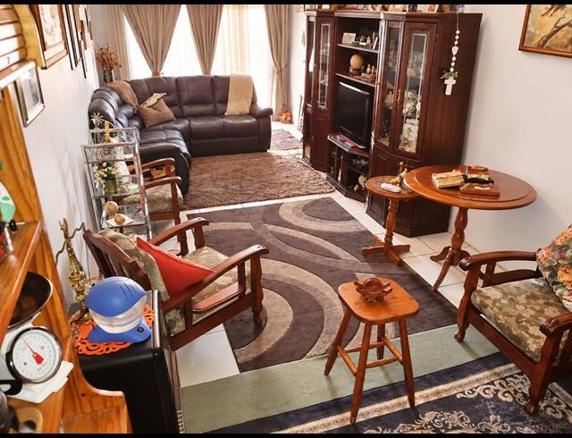 3 BEDROOM FREEHOLD FOR SALE IN ELSPARK